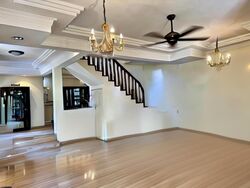 Lorong Sarina (D14), Terrace #523256791